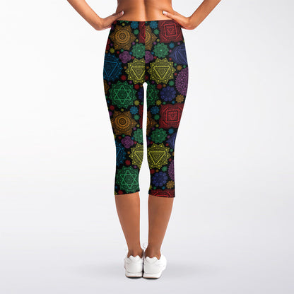 Seven Chakras Flowers Pattern Print Women's Capri Leggings