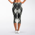 Shadow Grey Argyle Pattern Print Women's Capri Leggings