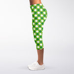 Shamrock Green And White Gingham Print Women's Capri Leggings