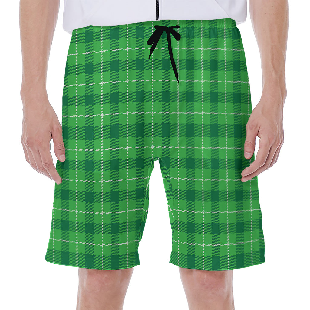 Shamrock Green Plaid Pattern Print Men's Beach Shorts