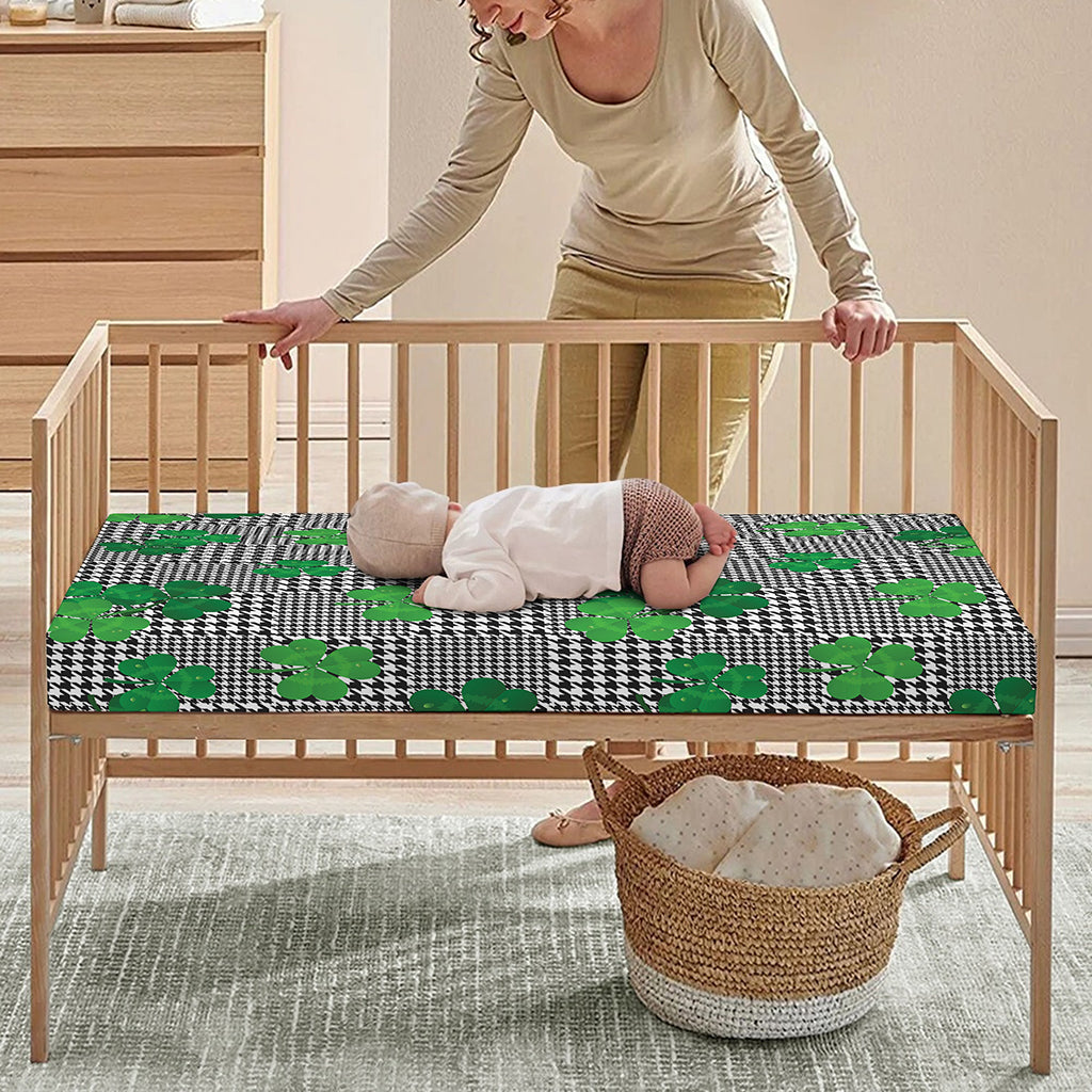 Shamrocks Houndstooth Pattern Print Baby Crib Sheet
