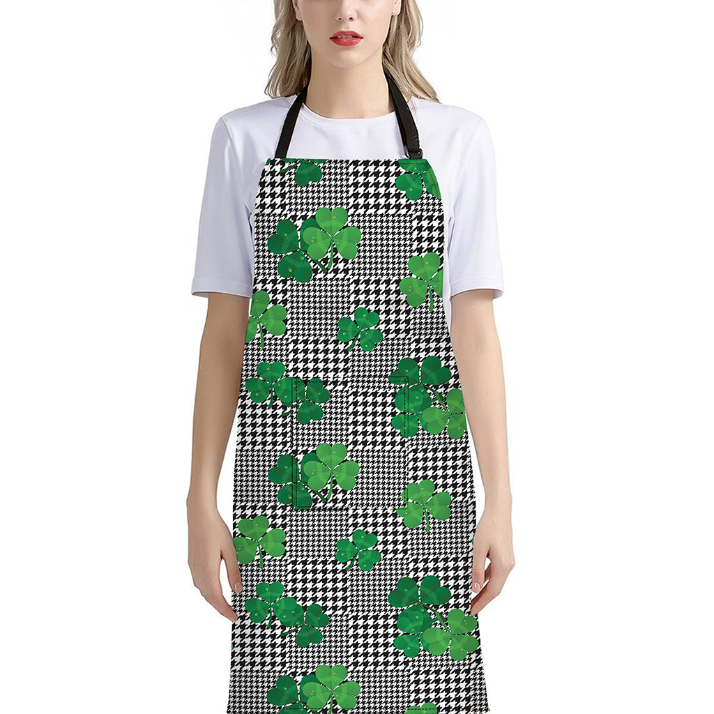Shamrocks Houndstooth Pattern Print Bib Apron With Pocket