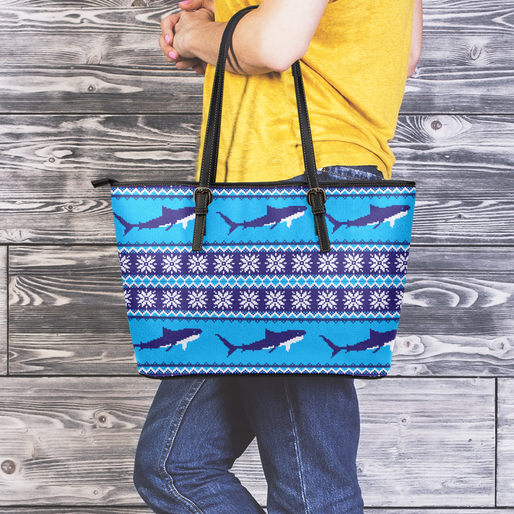 Shark Knitted Pattern Print Leather Tote Bag