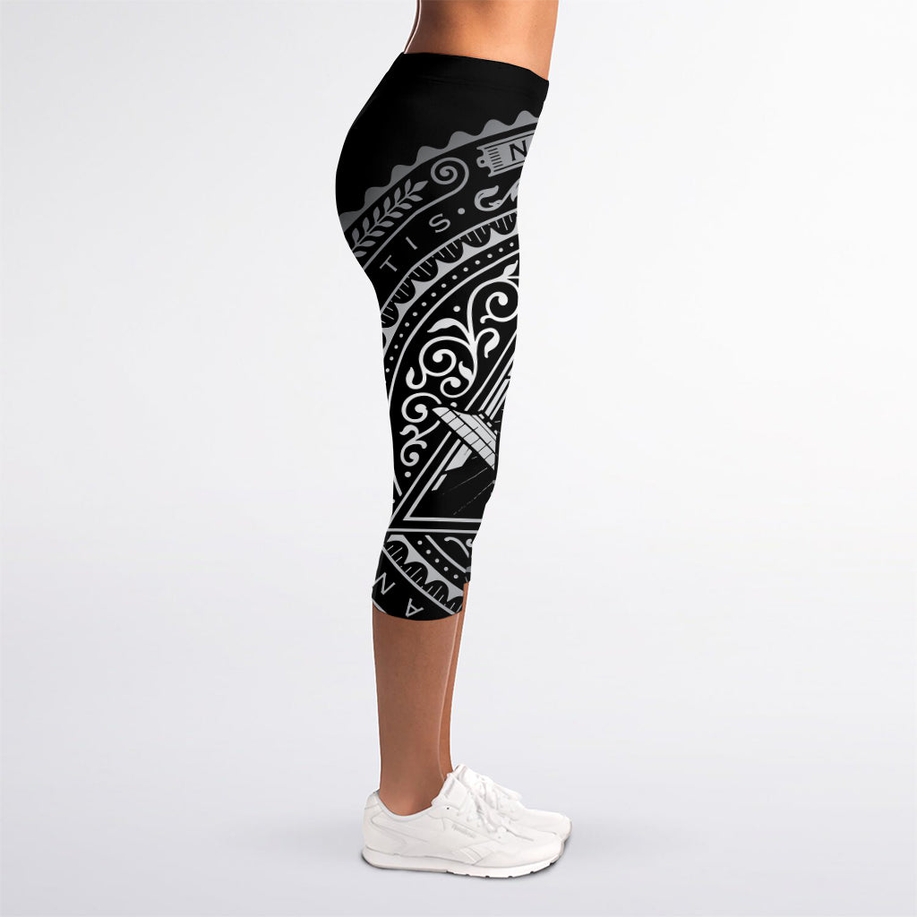 Silver And Black All Seeing Eye Print Women's Capri Leggings