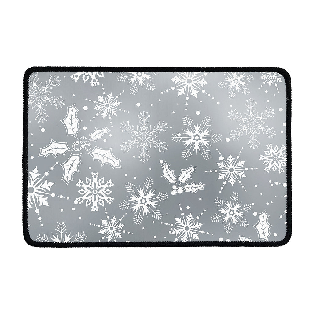 Silver And White Snowflake Pattern Print Kitchen Mat