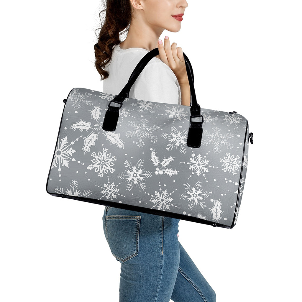 Silver And White Snowflake Pattern Print Leather Duffle Bag