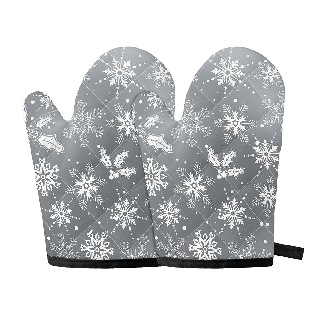 Silver And White Snowflake Pattern Print Oven Mitts