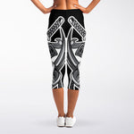 Silver Samurai Mask Print Women's Capri Leggings