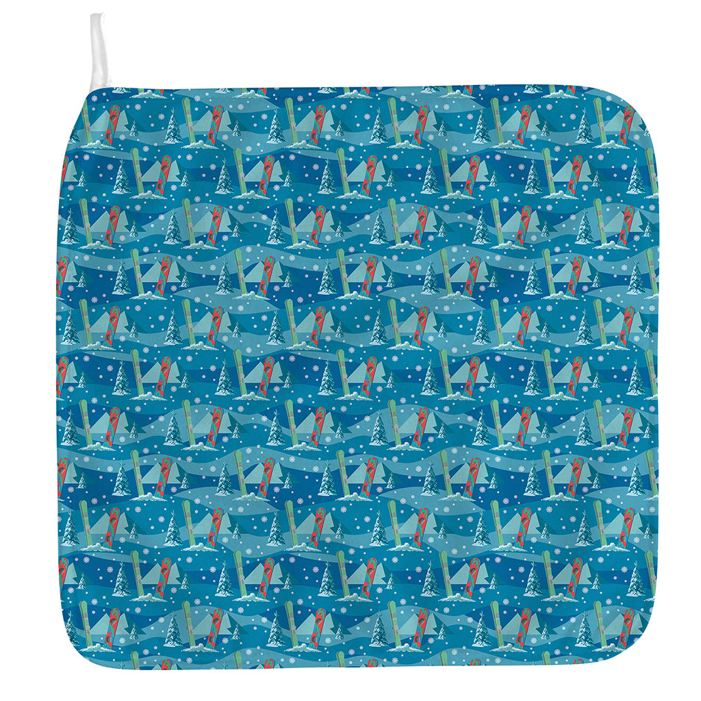 Ski And Snowboard Pattern Print Hand Towel