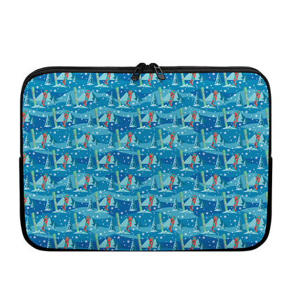 Ski And Snowboard Pattern Print Laptop Sleeve