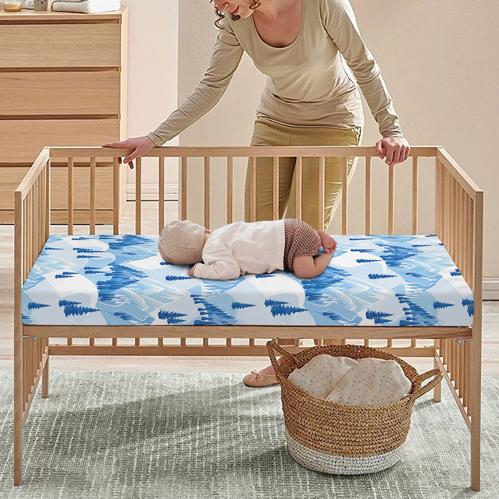 Skiing Mountain Print Baby Crib Sheet