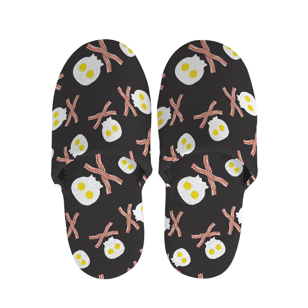 Skull Fried Egg And Bacon Pattern Print Slippers