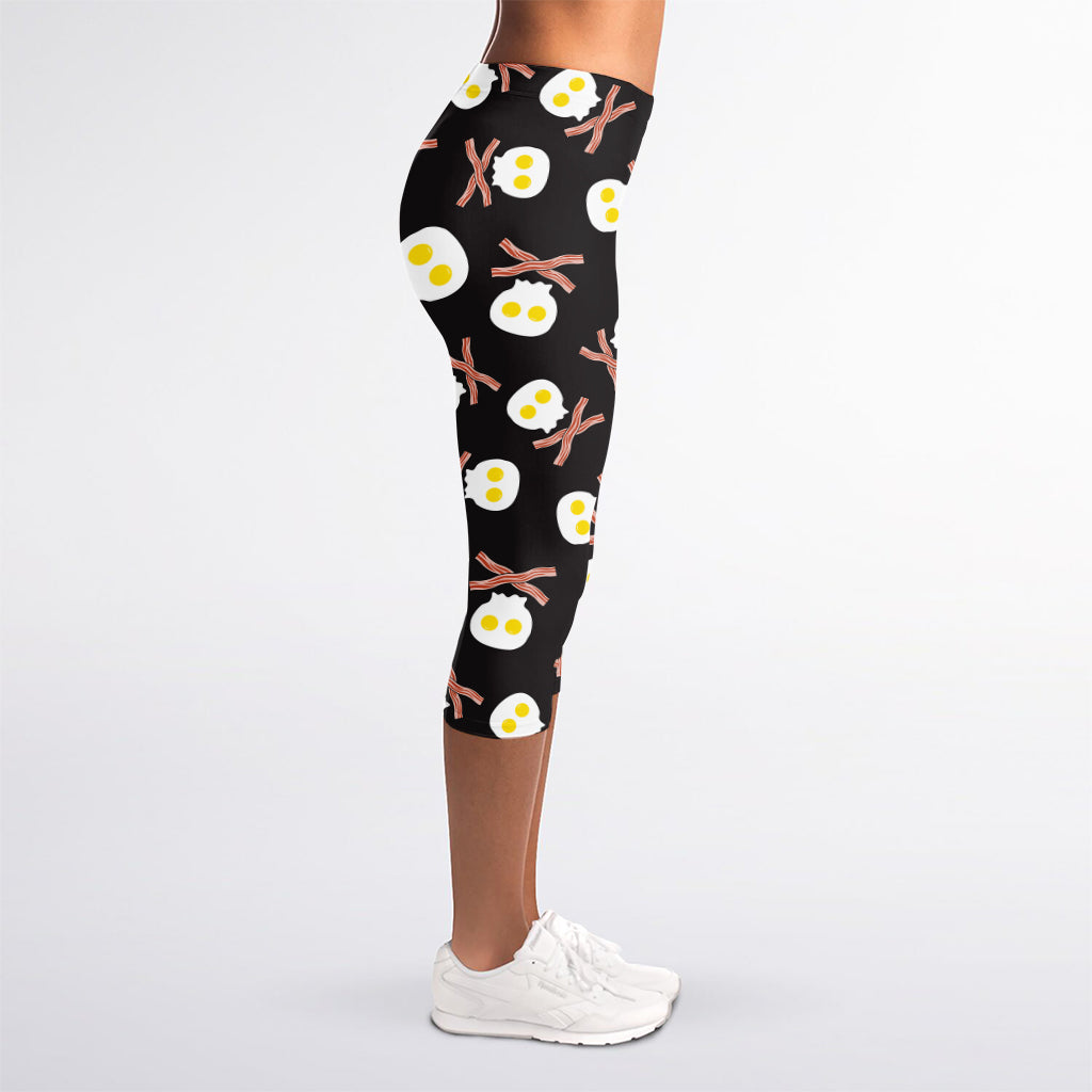 Skull Fried Egg And Bacon Pattern Print Women's Capri Leggings