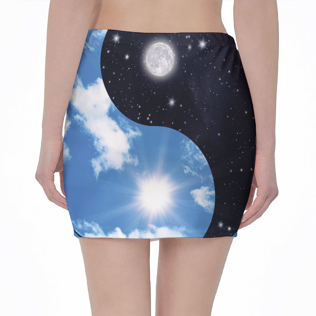 Sky And Space Yin Yang Print Pencil Mini Skirt