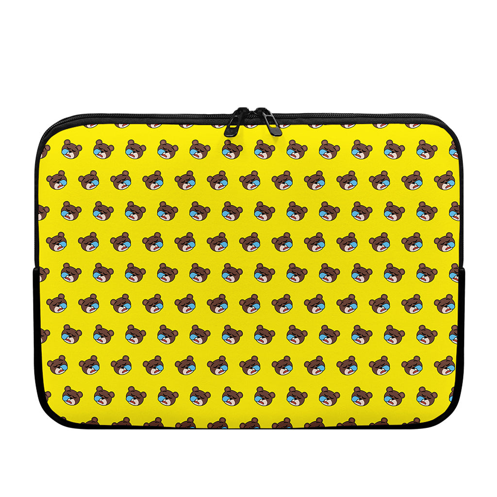 Sleeping Bear Emoji Pattern Print Laptop Sleeve