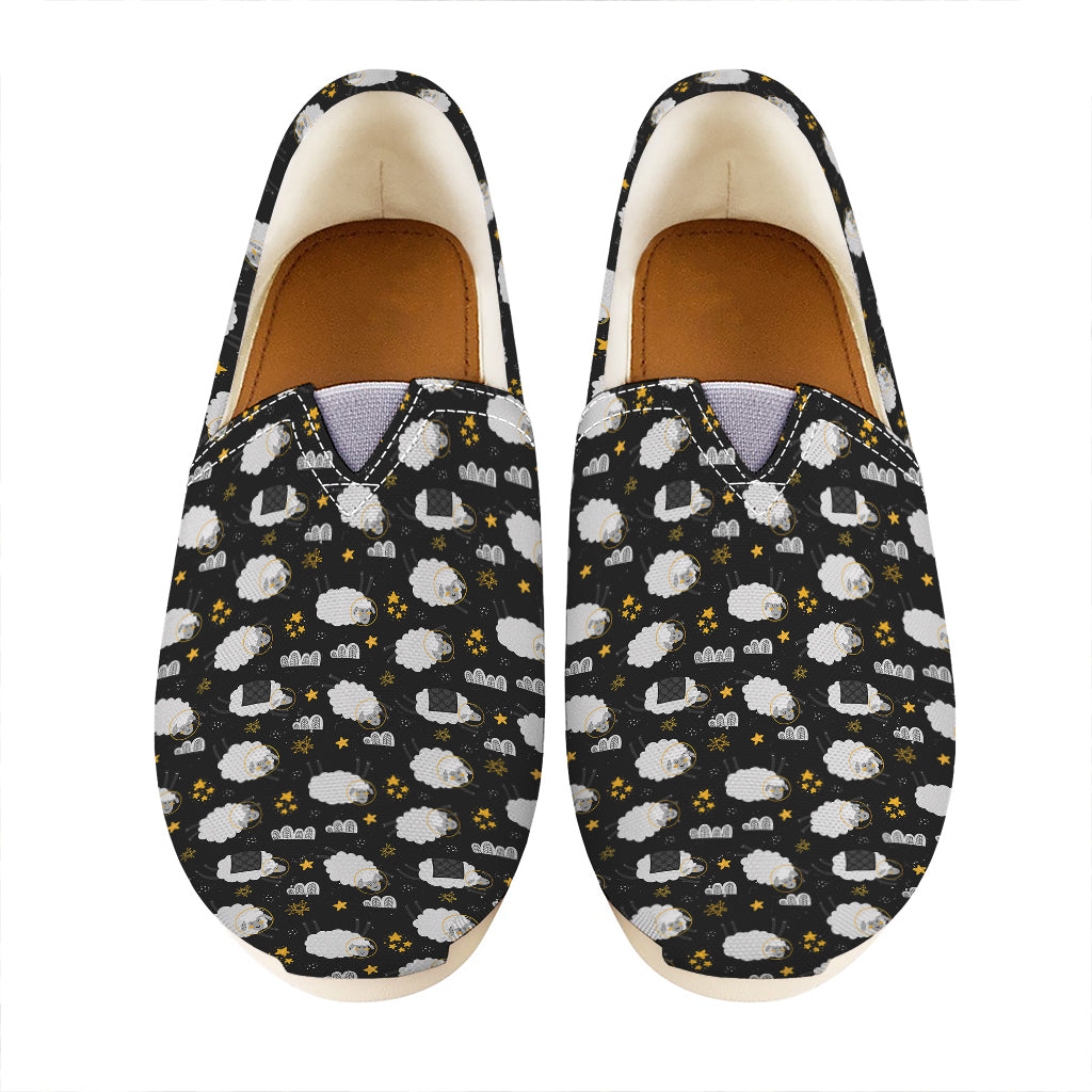 Sleeping Sheep Pattern Print Casual Shoes