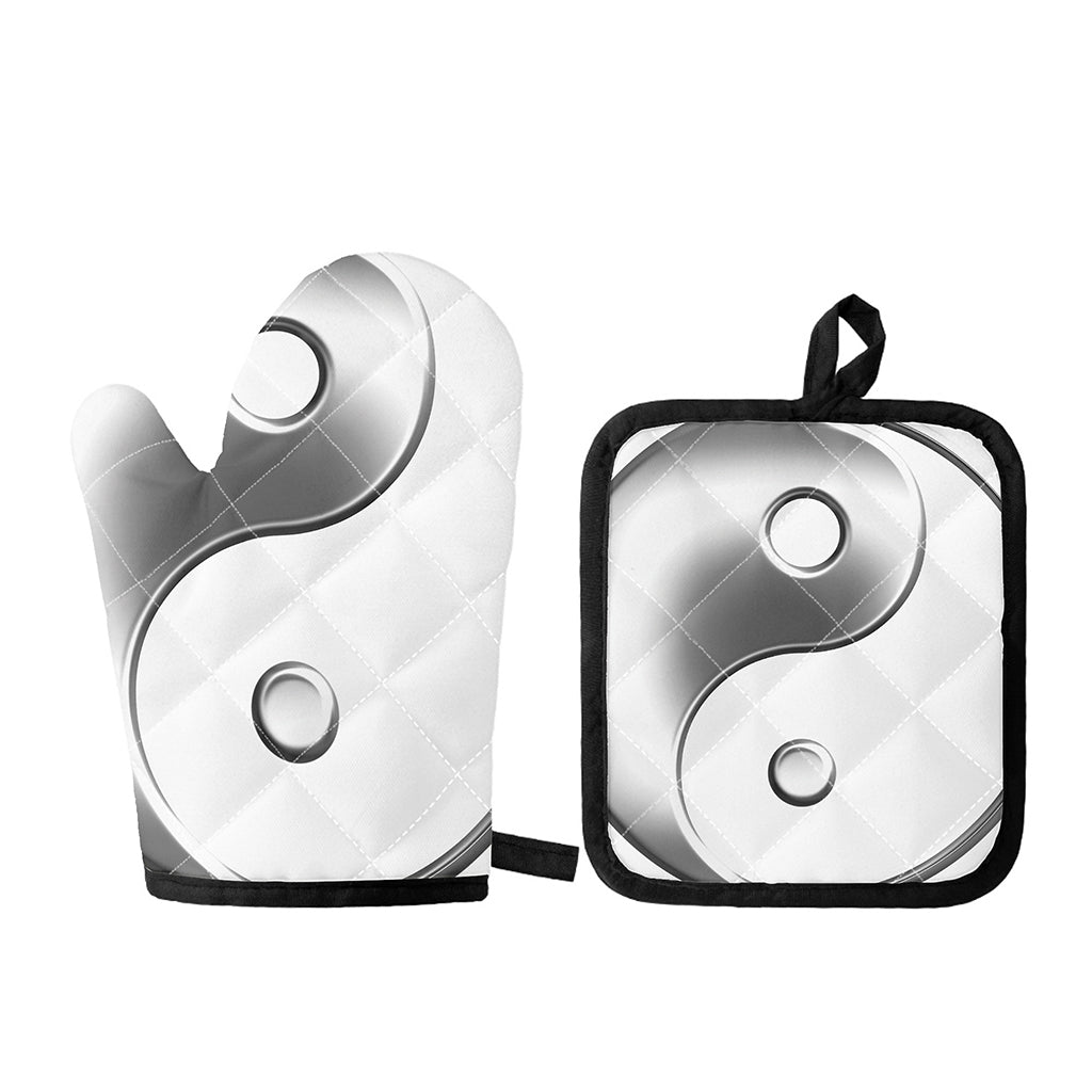 Sliver And White Yin Yang Print Oven Mitt And Pot Holder Set