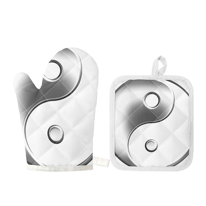 Sliver And White Yin Yang Print Oven Mitt And Pot Holder Set