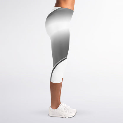 Sliver And White Yin Yang Print Women's Capri Leggings