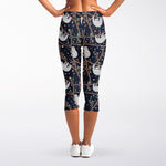 Sloth Family Pattern Print Women's Capri Leggings