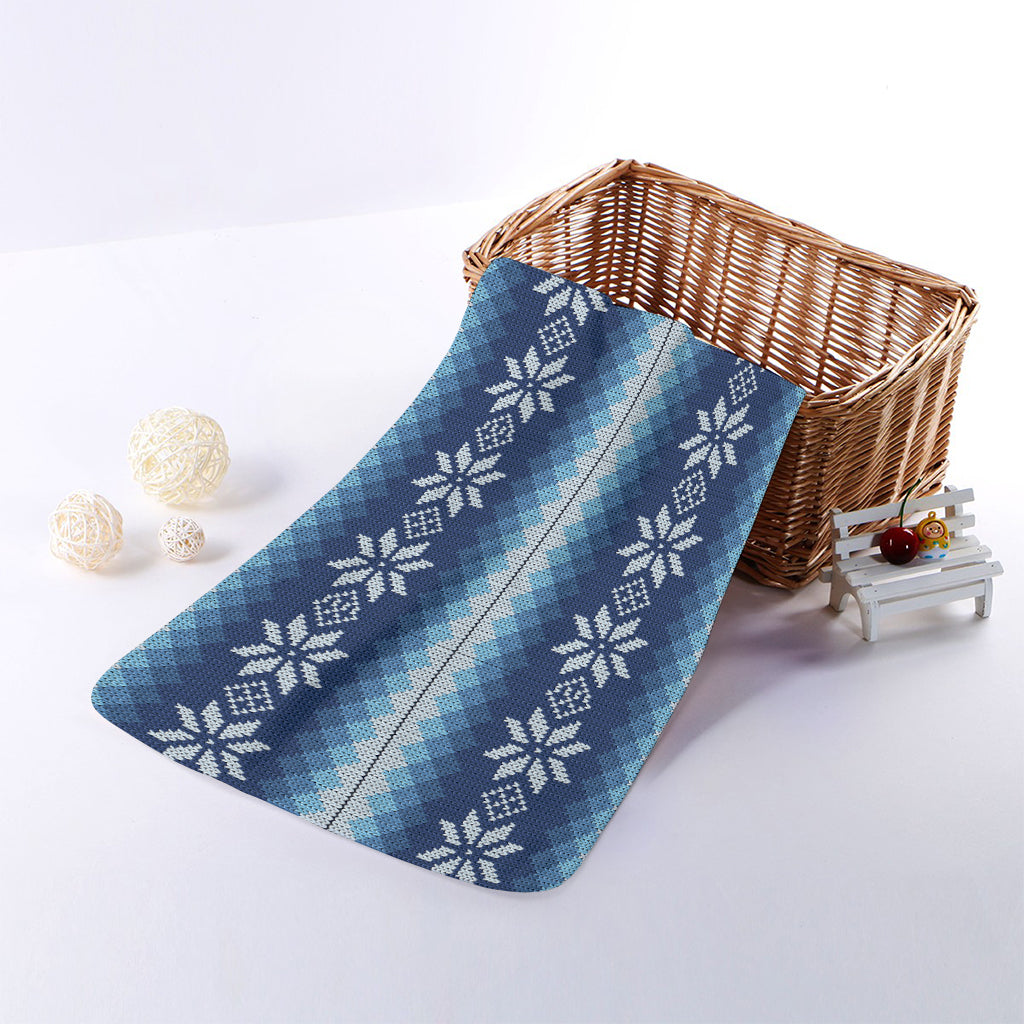 Snow Flower Knitted Pattern Print Towel