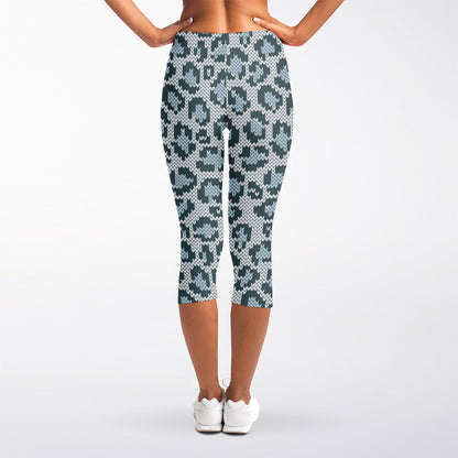 Snow Leopard Knitted Pattern Print Women's Capri Leggings