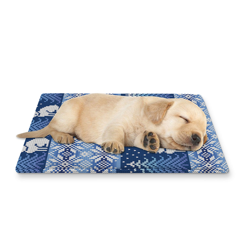 Snow Rabbit Knitted Pattern Print Pet Cooling Mat Cover