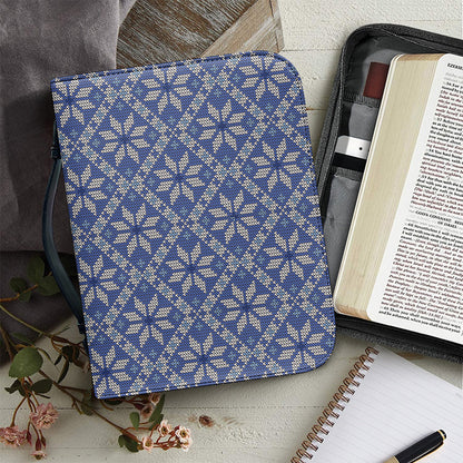 Snowflakes Knitted Pattern Print Leather Bible Cover