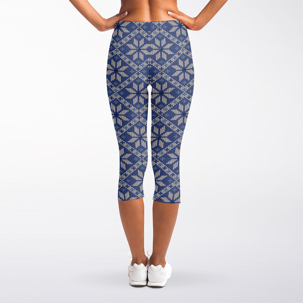 Snowflakes Knitted Pattern Print Women's Capri Leggings