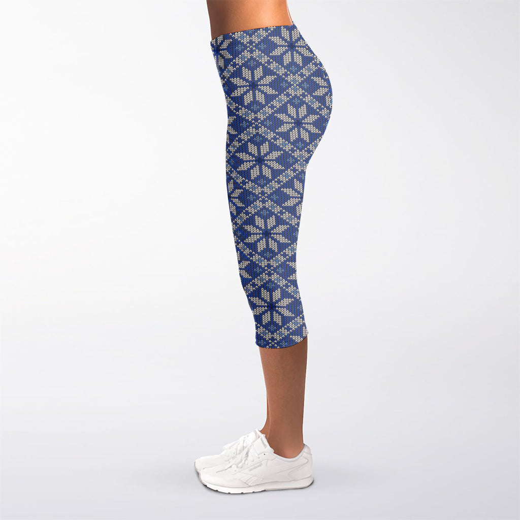 Snowflakes Knitted Pattern Print Women's Capri Leggings