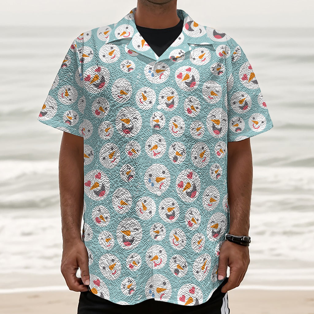 Snowman Emoji Pattern Print Textured Short Sleeve Shirt