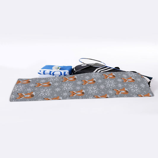 Snowy Fox Knitted Pattern Print Sports Towel