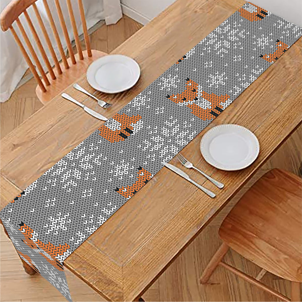 Snowy Fox Knitted Pattern Print Table Runner