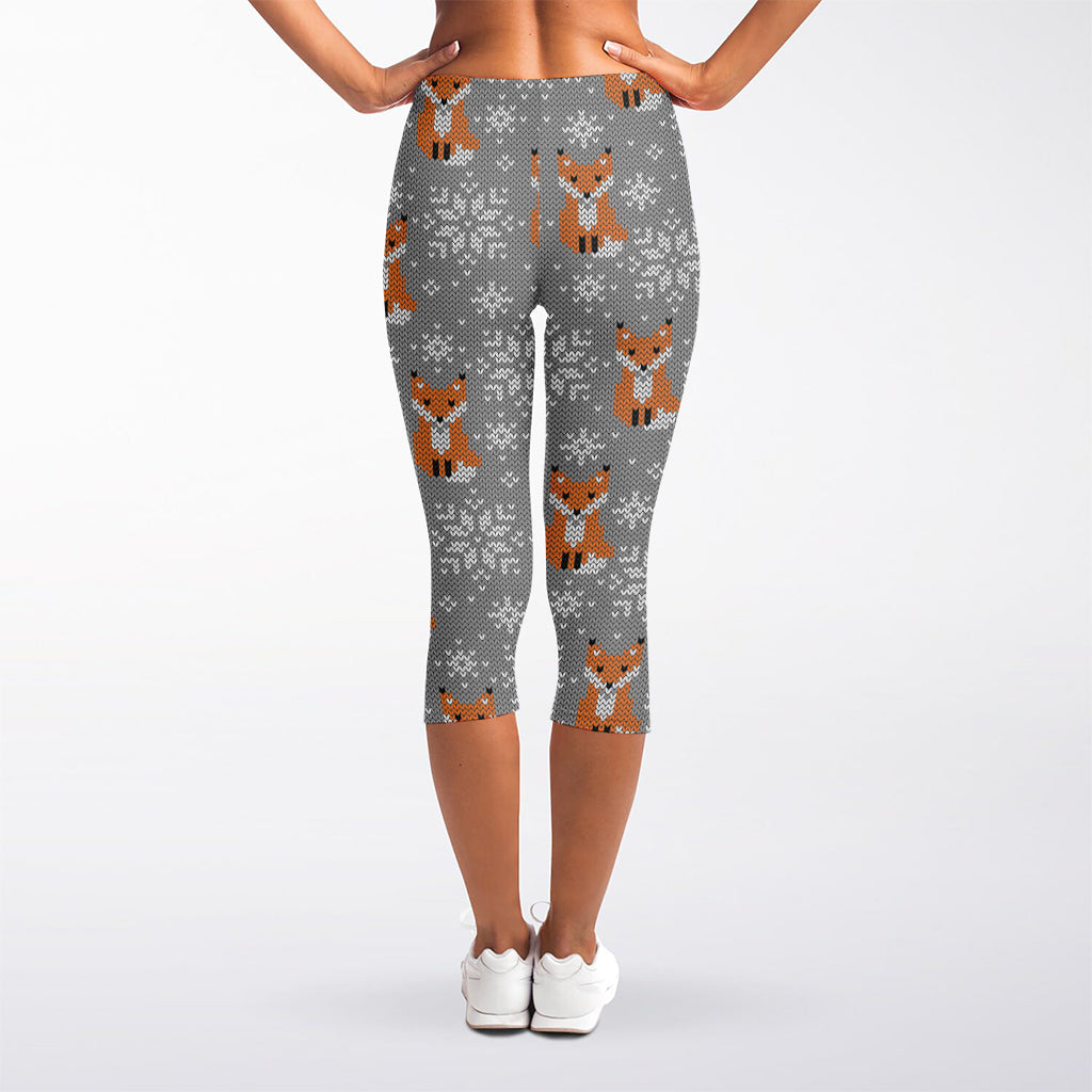 Snowy Fox Knitted Pattern Print Women's Capri Leggings