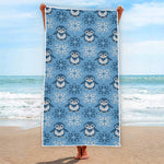 Snowy Penguin Knitted Pattern Print Beach Towel