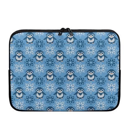 Snowy Penguin Knitted Pattern Print Laptop Sleeve