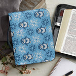 Snowy Penguin Knitted Pattern Print Leather Bible Cover