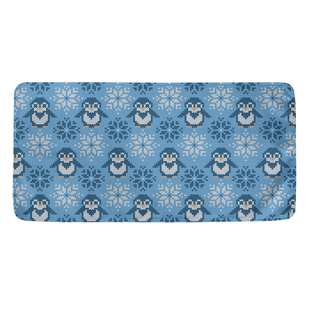 Snowy Penguin Knitted Pattern Print Towel
