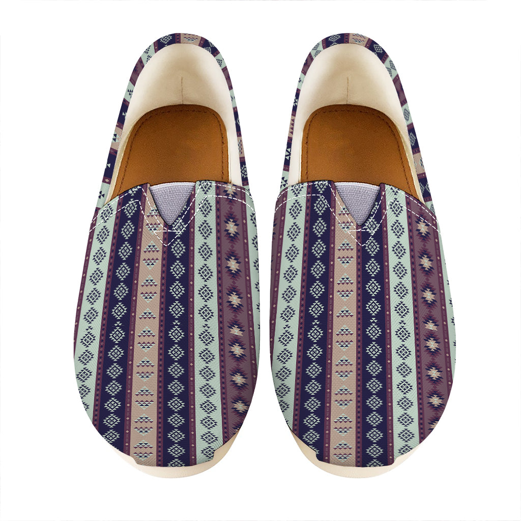 Southwestern Stripe Pattern Print Casual Shoes
