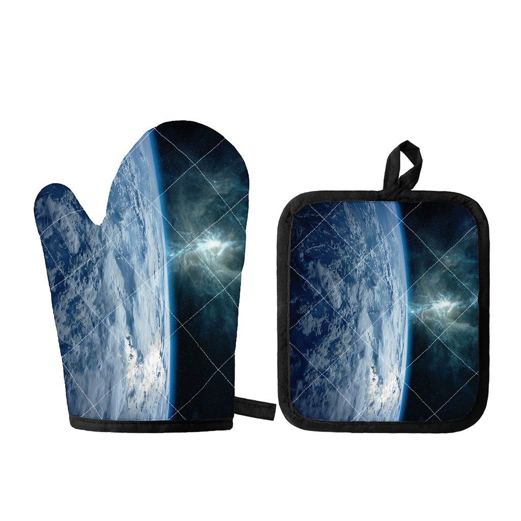 Space And Earth Print Oven Mitt And Pot Holder Set