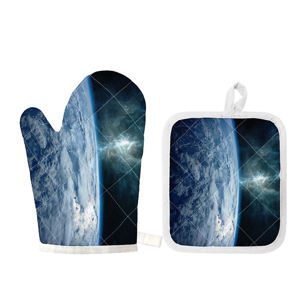 Space And Earth Print Oven Mitt And Pot Holder Set
