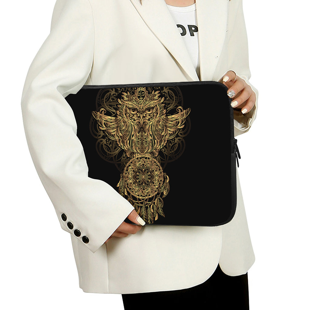 Spiritual Owl With Dreamcatcher Print Laptop Sleeve