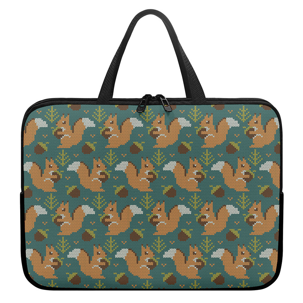 Squirrel Knitted Pattern Print Laptop Sleeve With Handle