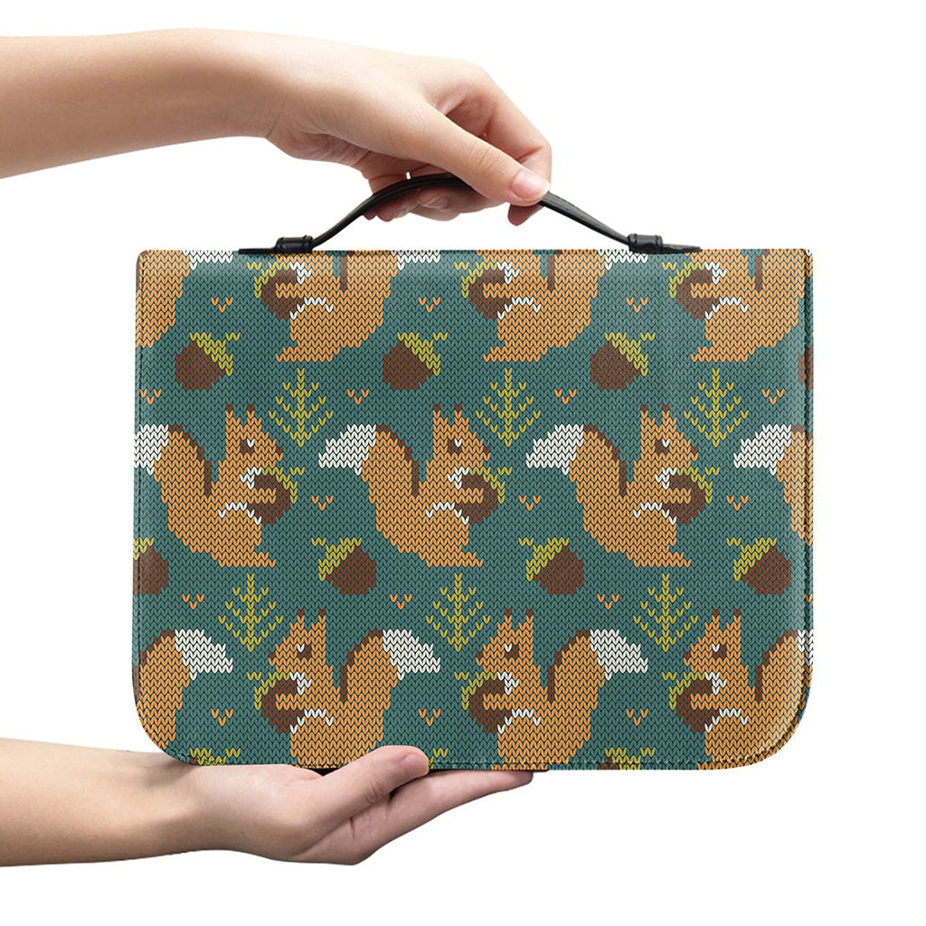 Squirrel Knitted Pattern Print Leather Bible Cover