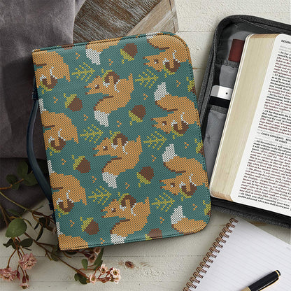 Squirrel Knitted Pattern Print Leather Bible Cover