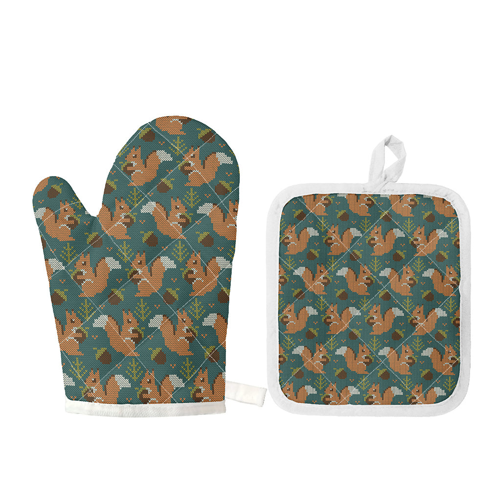 Squirrel Knitted Pattern Print Oven Mitt And Pot Holder Set
