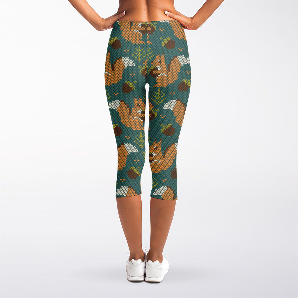 Squirrel Knitted Pattern Print Women's Capri Leggings