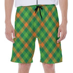 St. Patrick's Day Buffalo Pattern Print Men's Beach Shorts