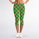 St. Patrick's Day Buffalo Pattern Print Women's Capri Leggings