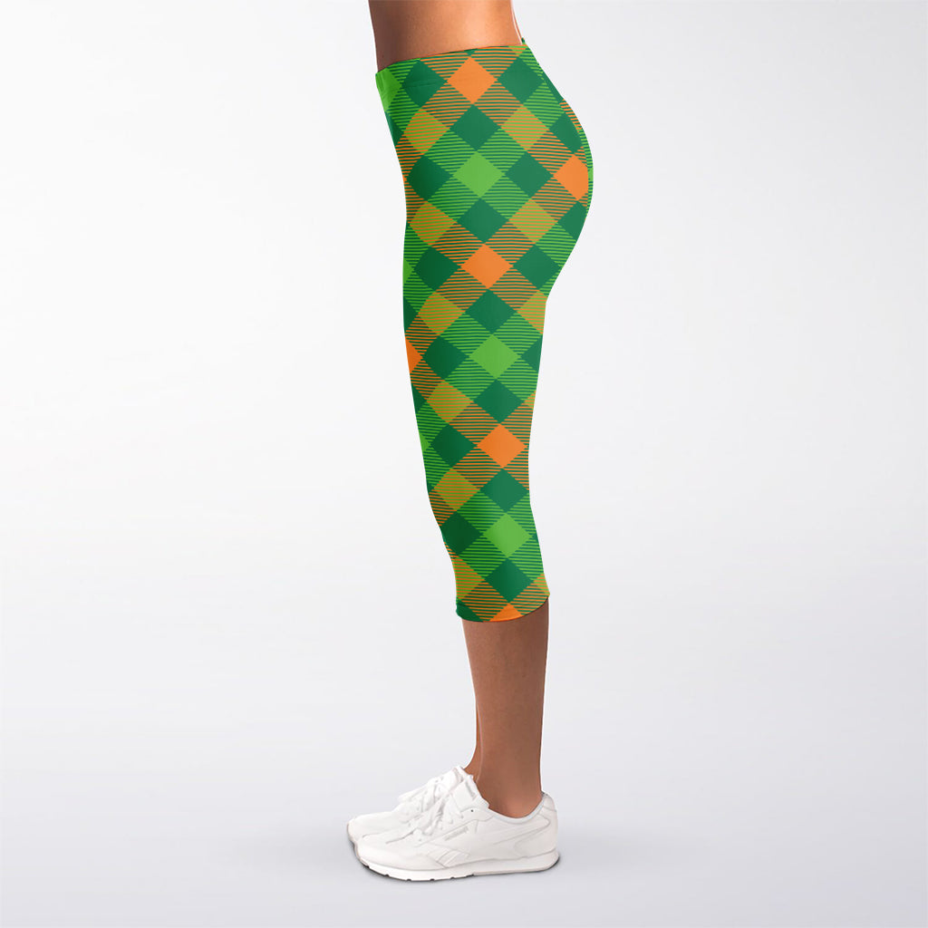 St. Patrick's Day Buffalo Pattern Print Women's Capri Leggings
